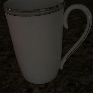 Meet your Posher, Helen